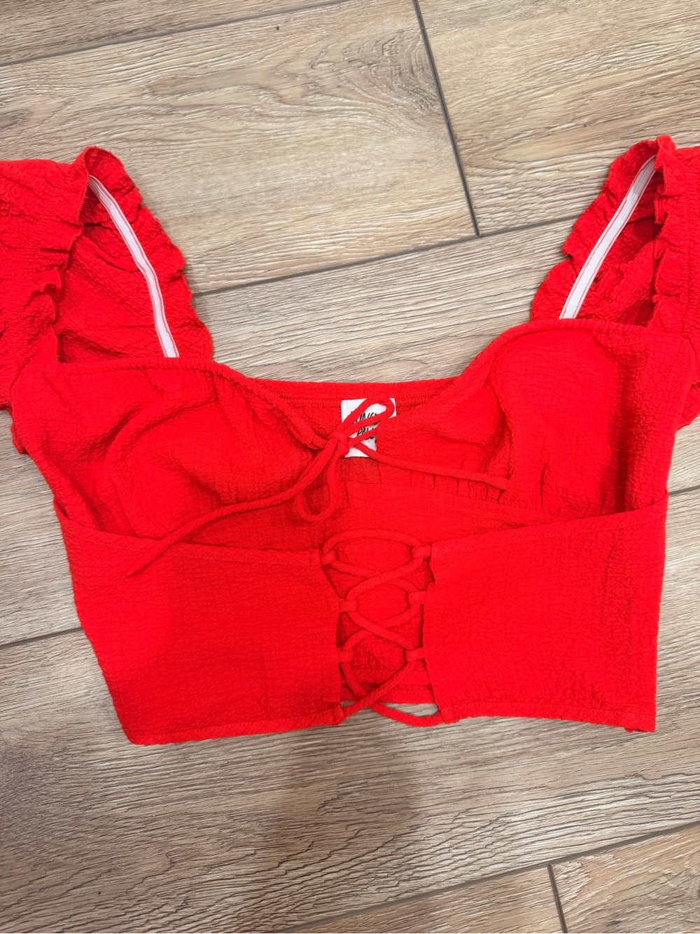 Princess Polly Red Puff Sleeve Tie-Front Crop 0217 - Picture 3 of 4